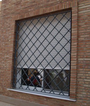 reja fija rombos 07 - Rejas Fijas